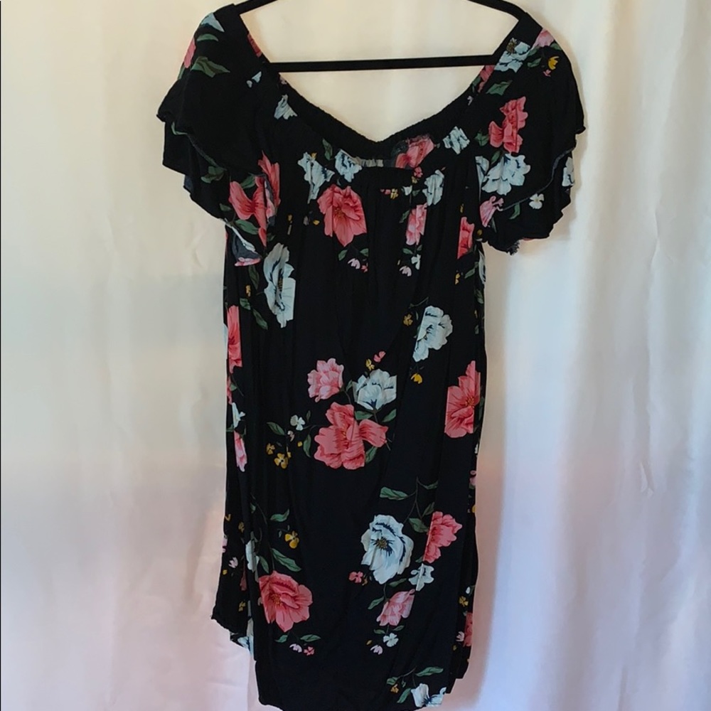 Off shoulder flowy dress